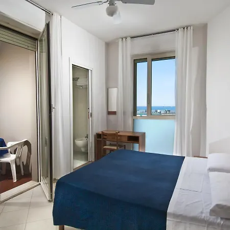 Metropol Hotel 3*